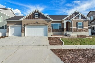 Building Photo - 253 Delgada Ln