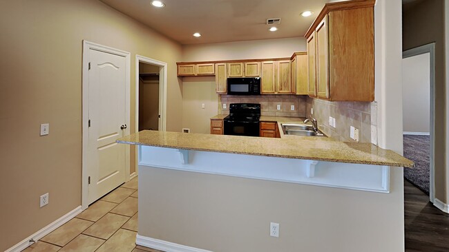 Foto del edificio - 3 Bedroom 2 Bath Home in Edmond Schools