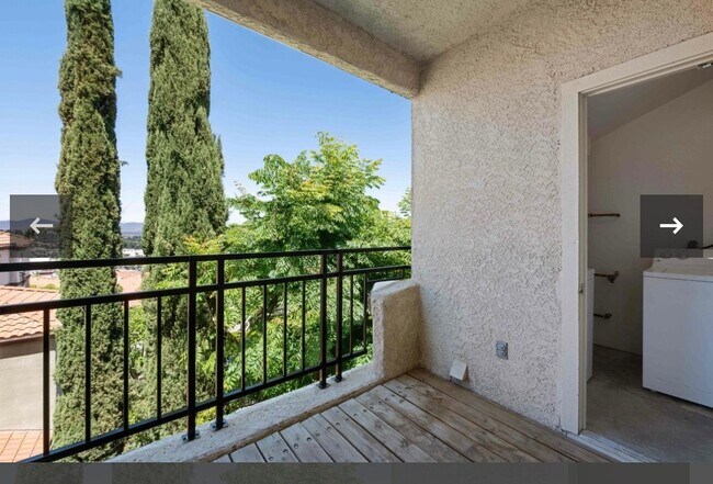 Foto del edificio - 25339 The Old Rd