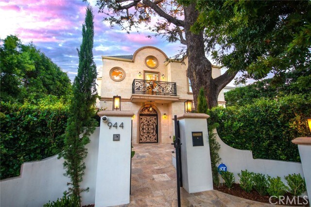 Foto principal - 944 24th St