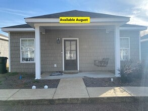 Building Photo - 221 Keystone Dr