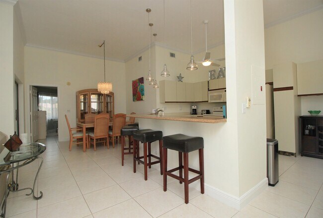 Foto del edificio - 565 Beachwalk Cir