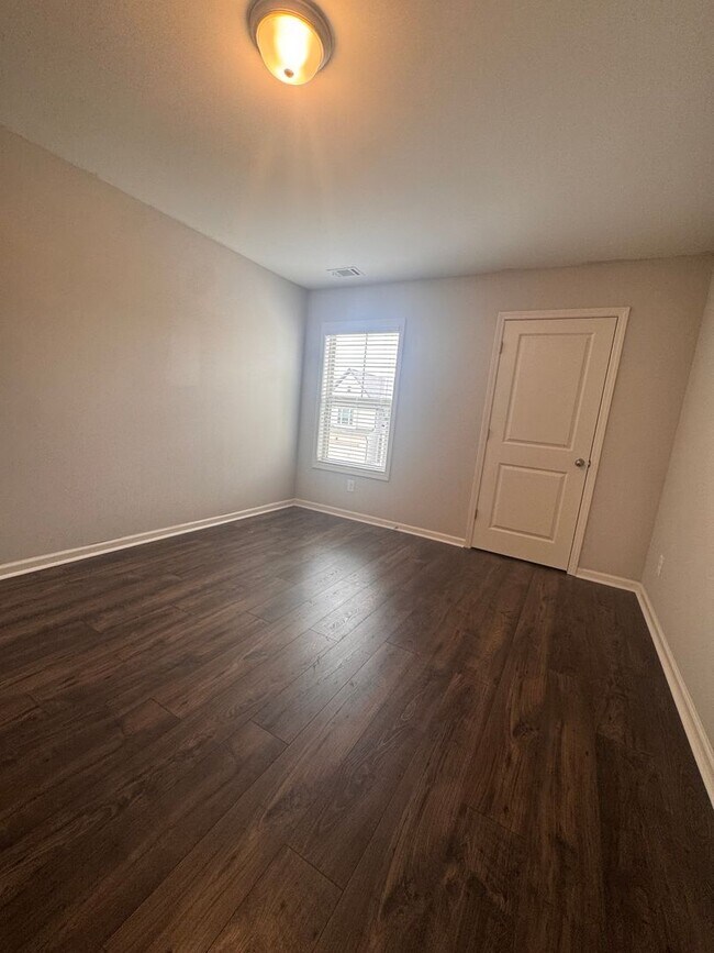 Foto del edificio - Spacious and Well-Appointed 3BR/2BA Home in Flowery Branch
