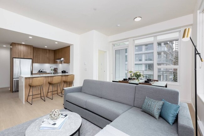 Building Photo - Rent Suter Brook