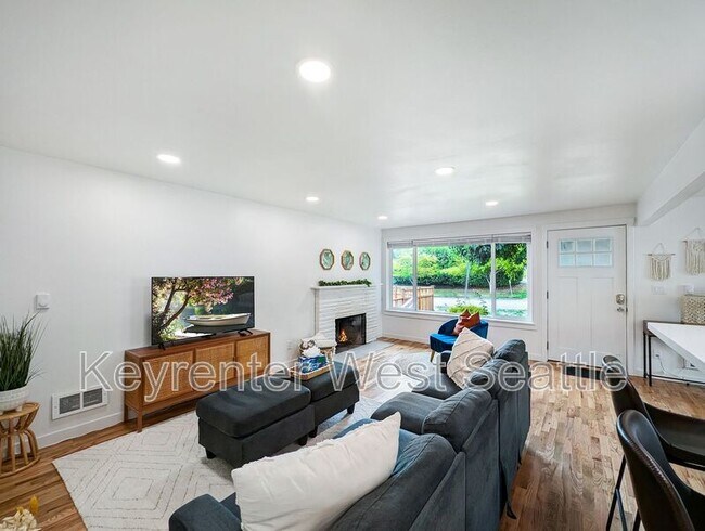 Foto del edificio - 8366 Loyal Way NW