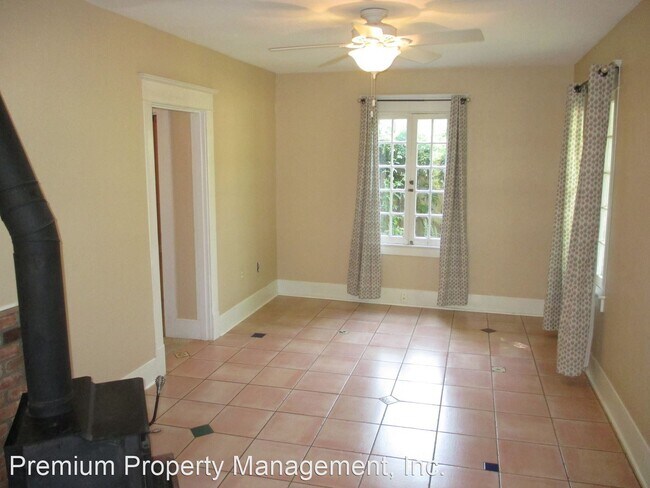 Foto del edificio - 2 br, 1 bath House - 748 20th Street NE