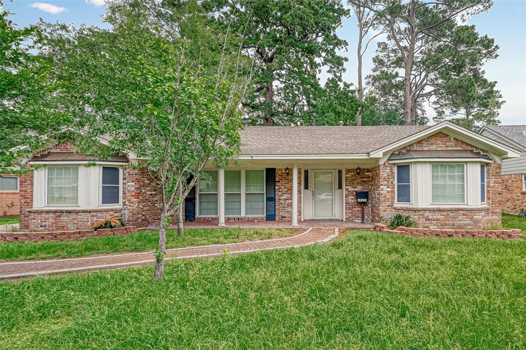 10130 Hazelhurst Dr, Houston, TX 77043 House Rental in Houston, TX