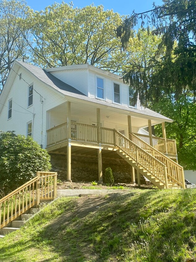 157 Mount Vernon St, Fitchburg, MA 01420 House Rental in Fitchburg