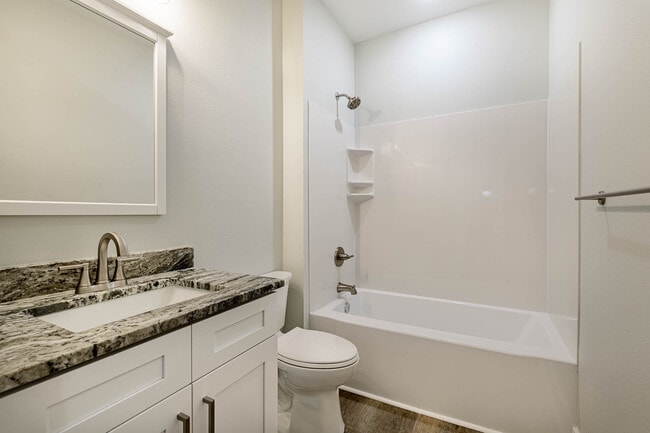 Foto del edificio - 108 Clearing Wy