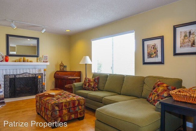 Building Photo - 4 br, 3 bath House - 1749 Red Barn Rd