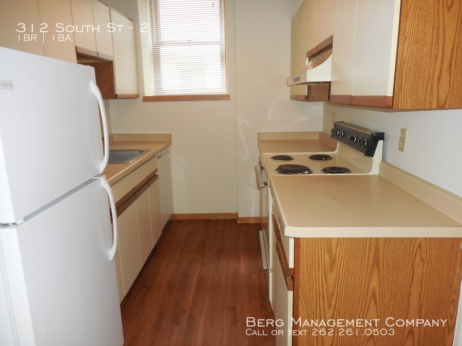 Primary Photo - Townhouse Style Apartment one bedroom Down...