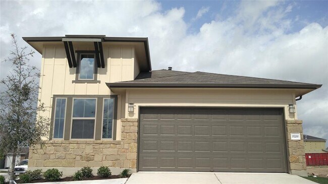 Foto del edificio - 15200 Wallaby Wy