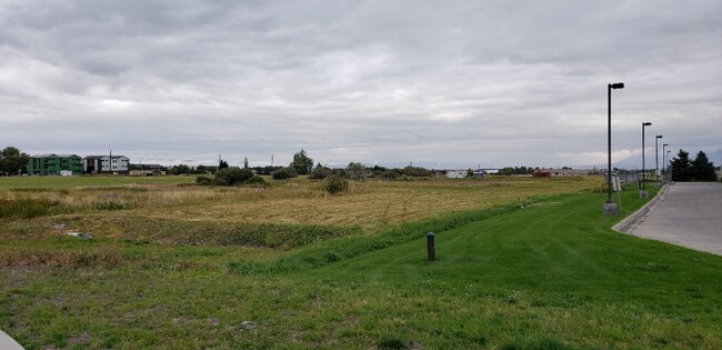 Foto del edificio - 2240 Baxter Ln