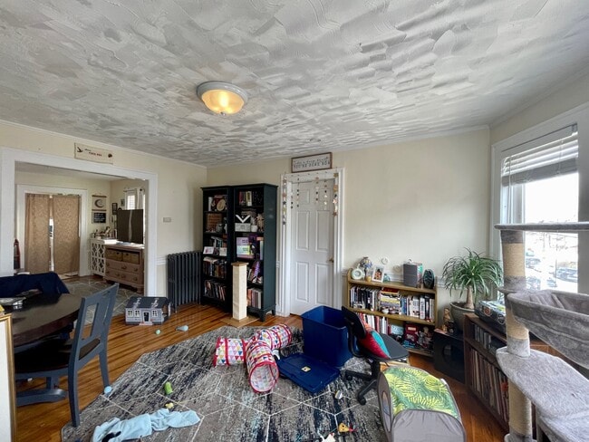 Building Photo - 63 Brock St