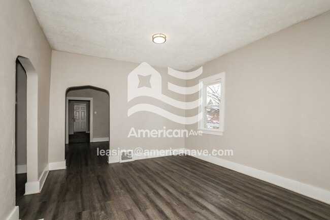 Building Photo - 2205 S William St