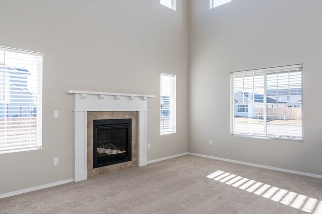 Building Photo - 1036 Magic Mill Ave