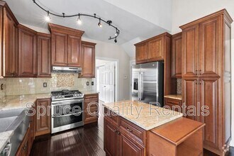 Building Photo - 1305 Goldspot Ct
