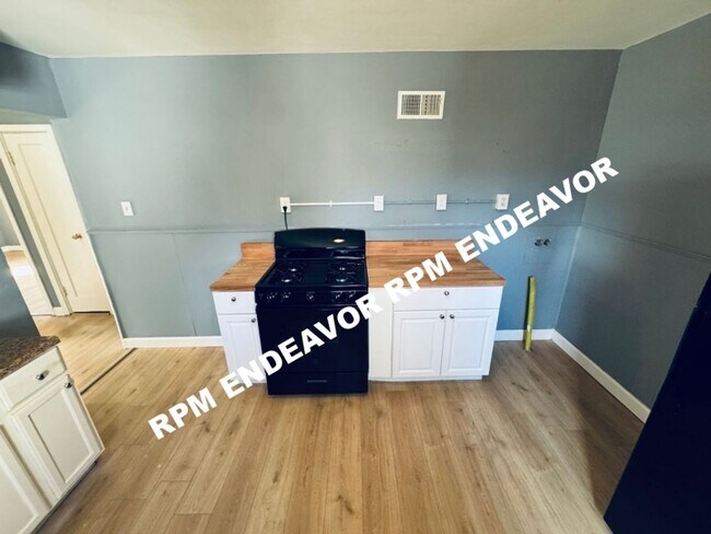 Foto del edificio - 2-Bed Home with Flex Room + New Appliances!