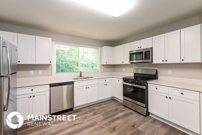 Building Photo - 1039 Huntingdon Ct