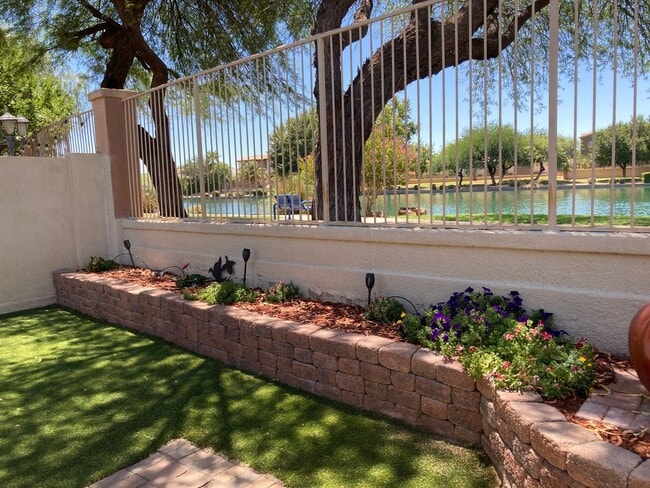 Spool Home on the Lake in Gated Rancho Sah... - Spool Home on the Lake in Gated Rancho Sah...