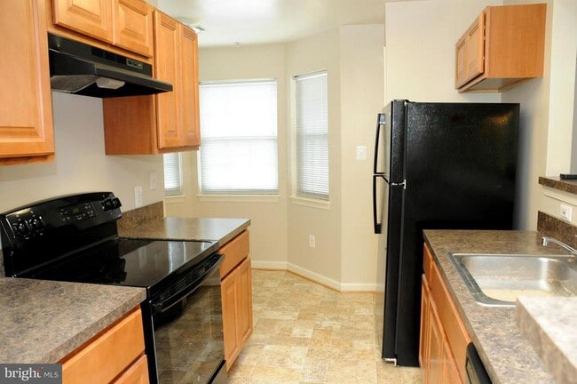 Foto del edificio - 5812 Wyndham Cir