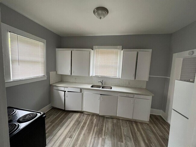 Foto del edificio - 2781 Sabine Pass Ave