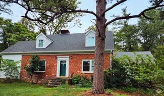 Building Photo - 1385 Overlook Dr