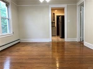 Primary Photo - 7 Holly Pl