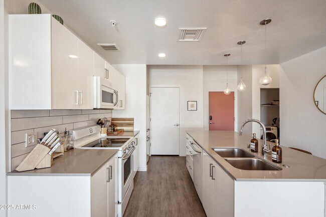 Foto del edificio - 1130 N 2nd St