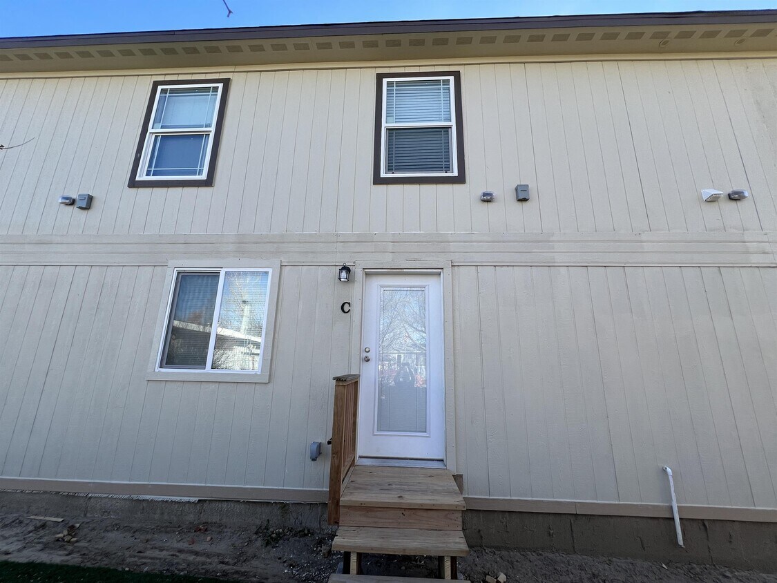 1043 Williams Street Unit C, Brush, CO 80723 Townhome Rentals in