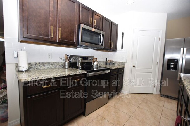 Foto del edificio - 3393 Tawny Grove Pl