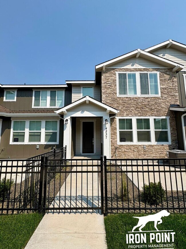 Foto del edificio - 4237 W Flint Dr