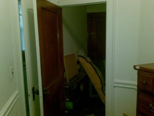 Building Photo - 1422 Commonwealth Ave