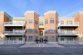 Building Photo - 100 Stone Ridge Way