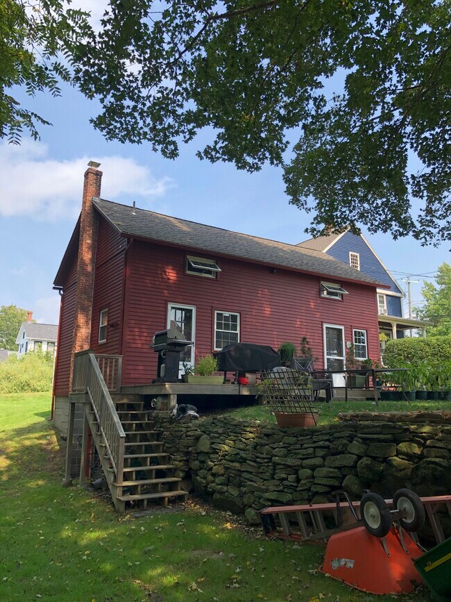 Foto del edificio - 208 S Main St.