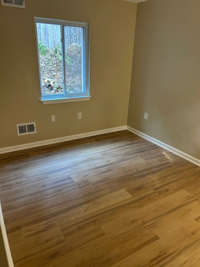 Bedroom #1 - 420 N Everhart Ave