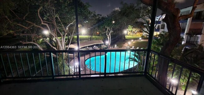 Foto del edificio - 6060 S Falls Cir Dr