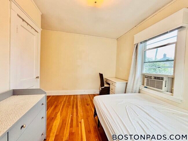 Foto del edificio - 38 Kirkwood Rd