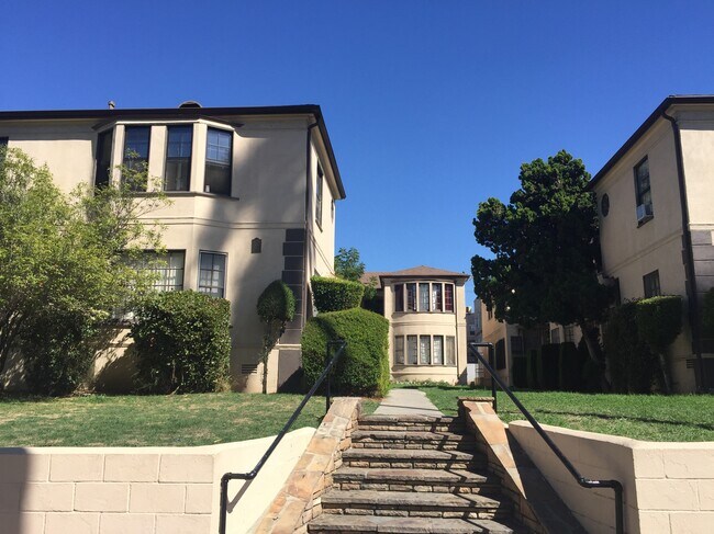 Foto del edificio - 1230 S Westmoreland Ave