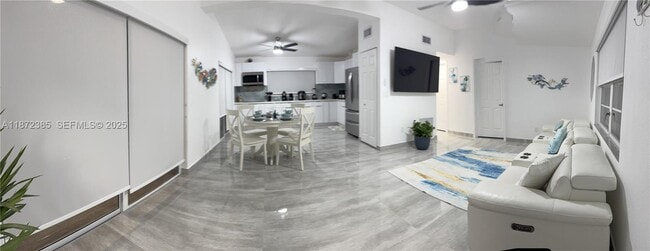 Building Photo - 60 SE Marlin Ave