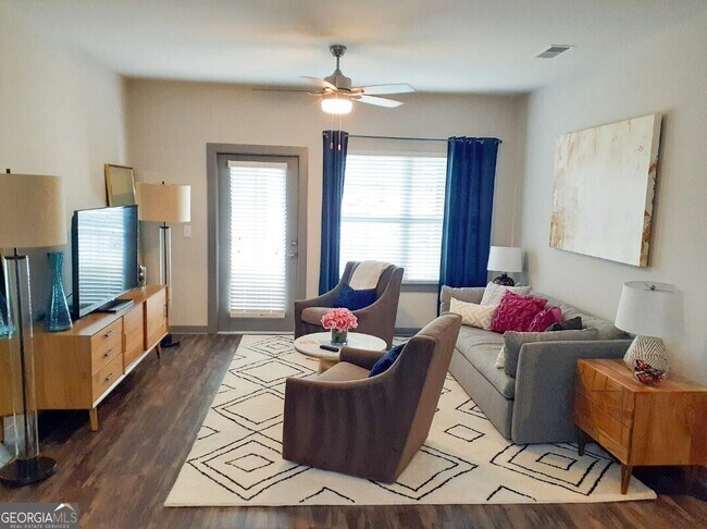 Foto del edificio - 2080 One White Oak Ln