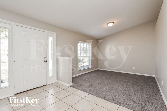 Building Photo - 120 SE 46th St