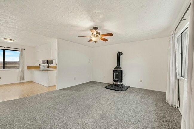 Building Photo - 24 Jaxson Dr