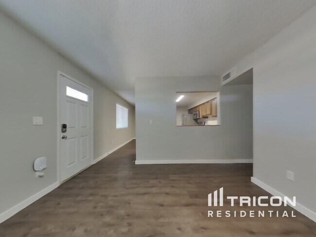 Foto del edificio - 14033 N 61st Ave