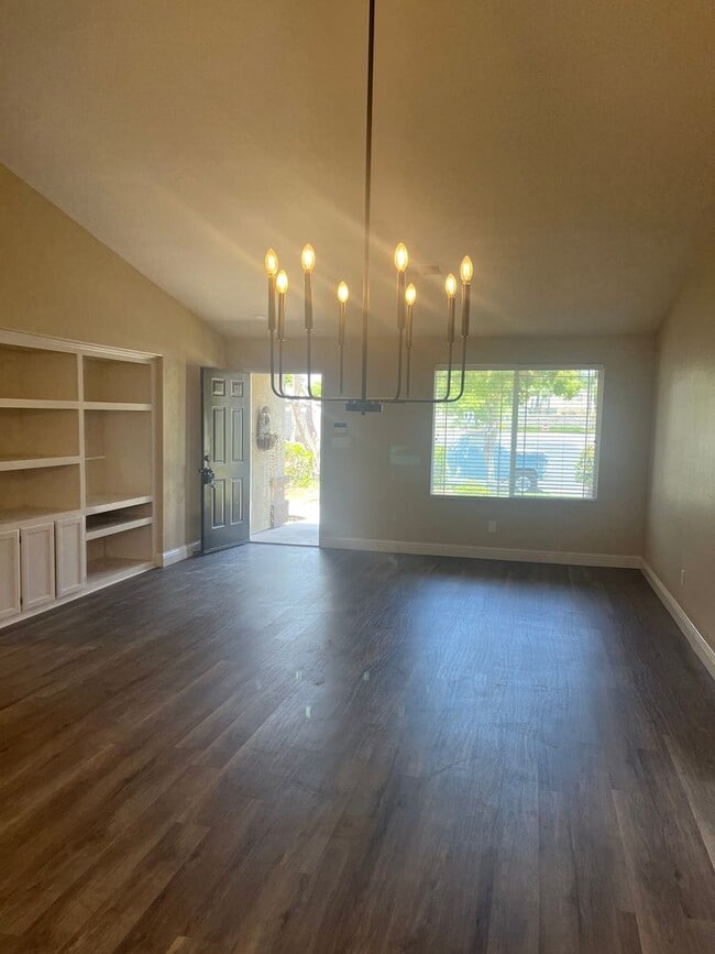 Building Photo - 10503 Victoria Falls Ave