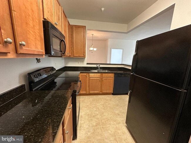 Building Photo - 6163 Willow Pl