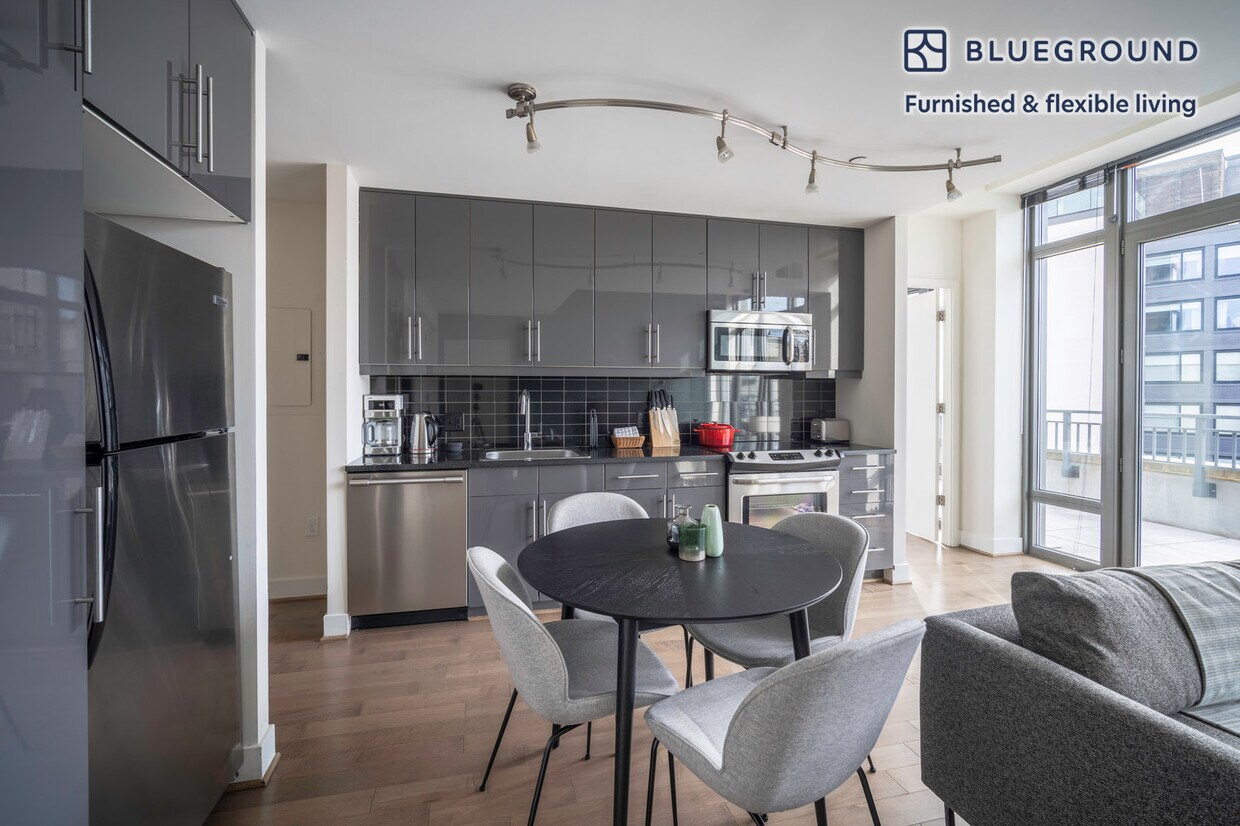 Penthouse Suite Downtown, Top Floor, Seattle (updated prices