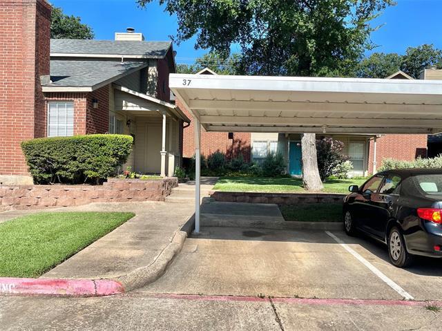 Building Photo - 1412 Meadowood Village Dr