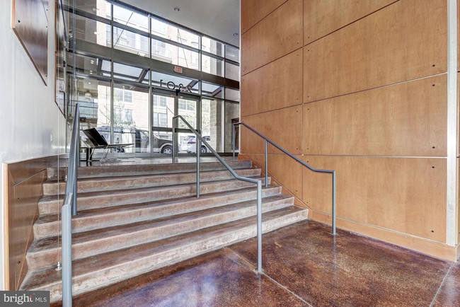 Building Photo - 2301 Champlain St NW