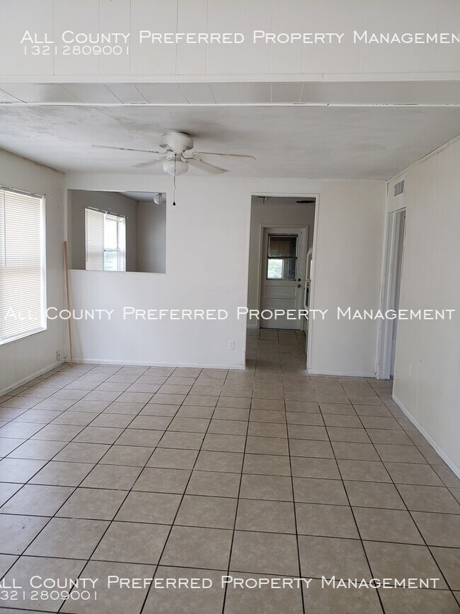 Foto del edificio - Available now